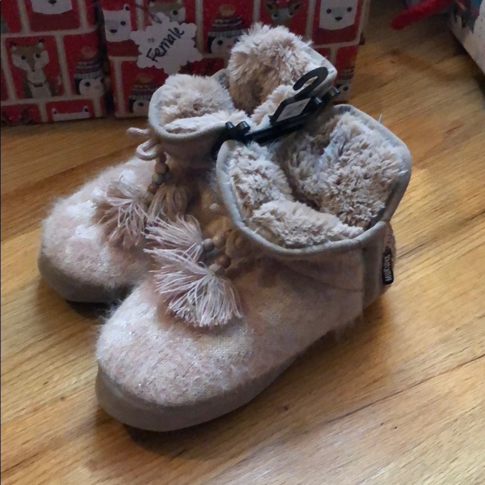 Muk Luks Slippers